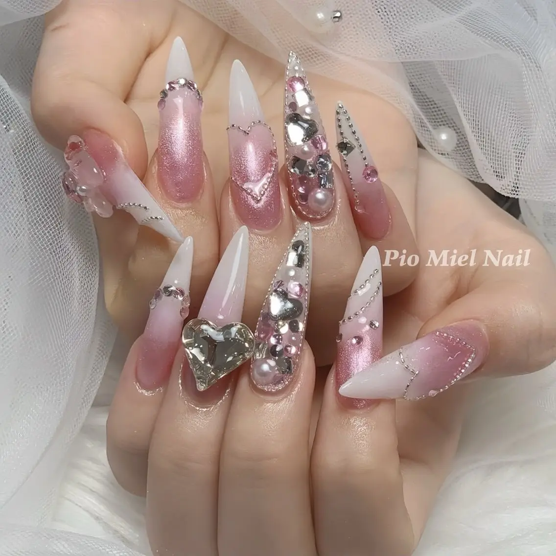 ネイル ハンドネイル HANA 長さだしのネイルデザイン