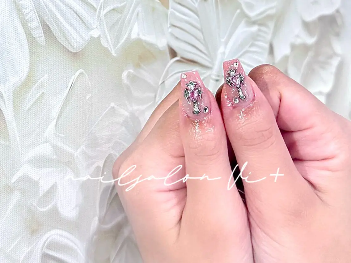 ネイル ✨Nailsalon Vi+✨のネイルデザイン