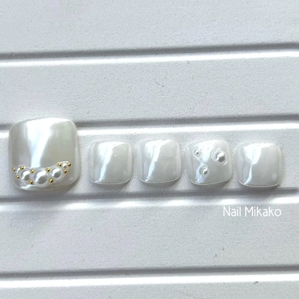 ネイル フットネイル キラキラネイル ミラーネイル Nail Mikakoのネイルデザイン
