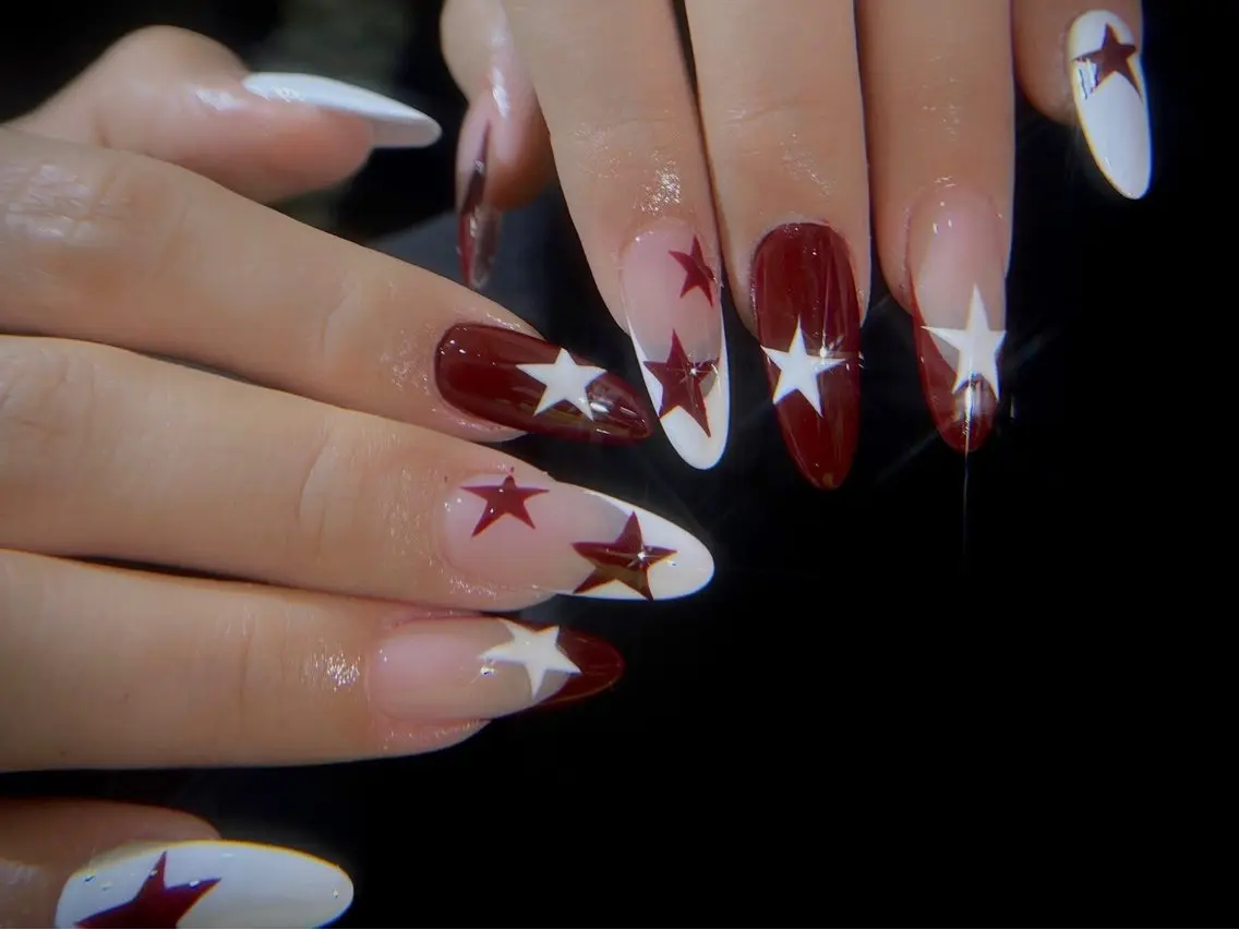 ネイル AURA NAIL 上前津のネイルデザイン