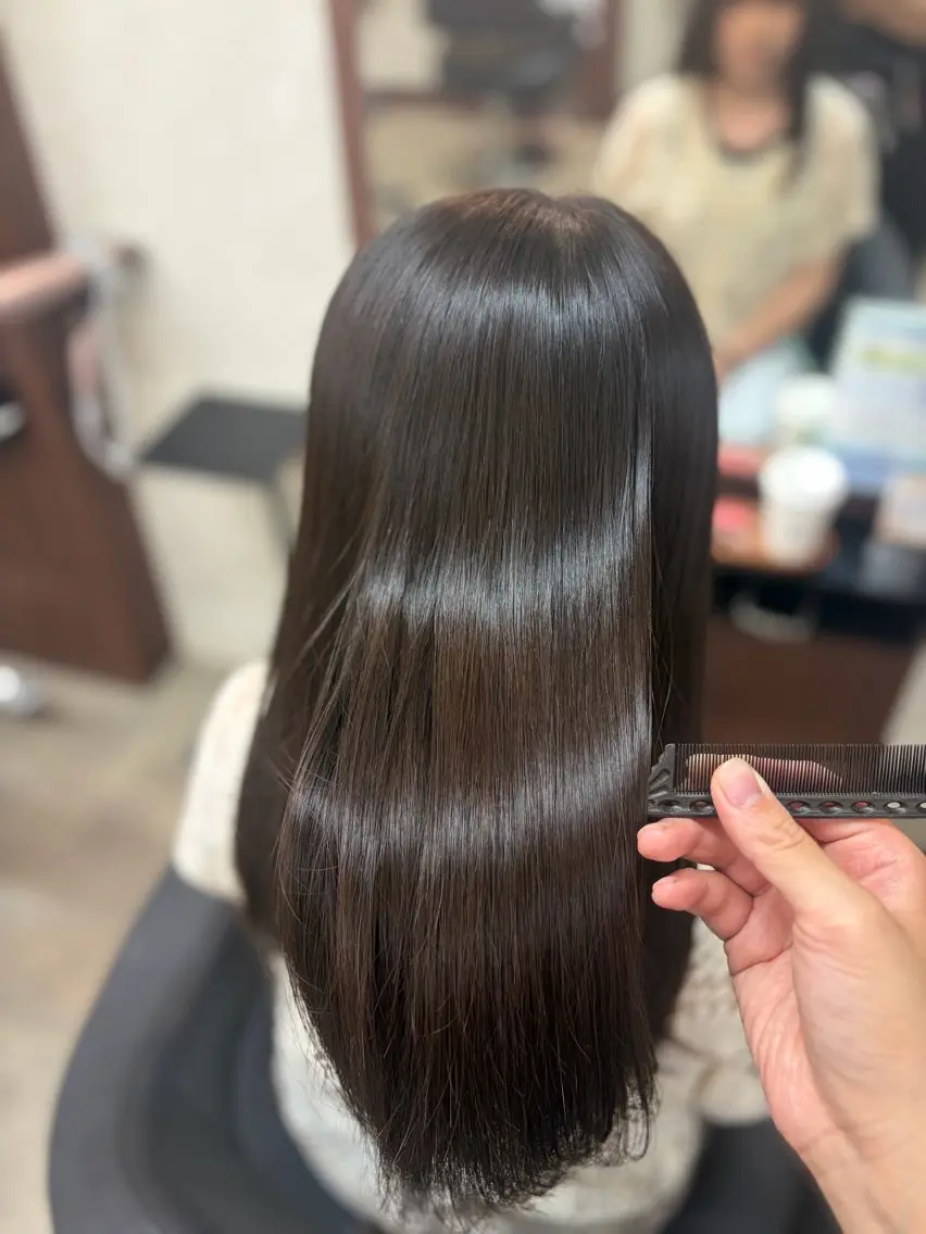 ロング 石原 柚香のヘアスタイル