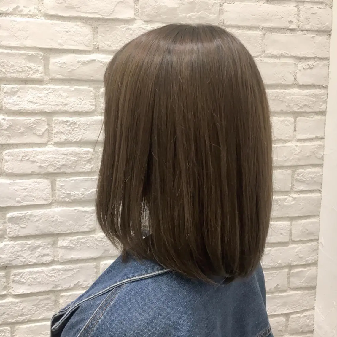 セミロング カラー カット 縮毛矯正 トリートメント ミドウチ アヤカのヘアスタイル
