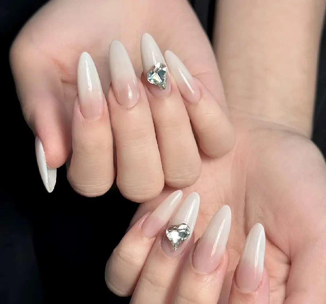 ネイル ハンドネイル Pure&Rich Nailのネイルデザイン