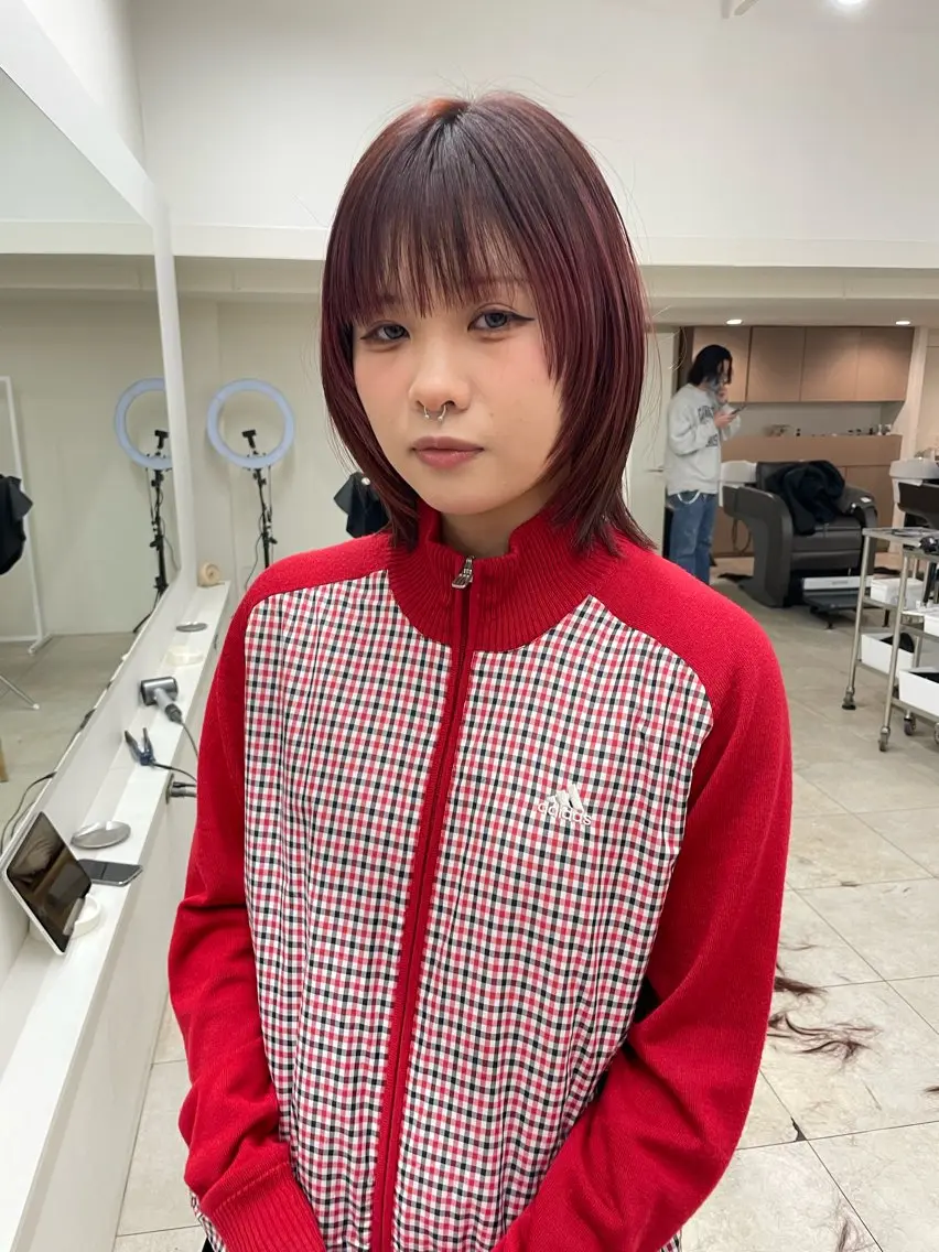 ミディアム 相澤 陽菜のヘアスタイル