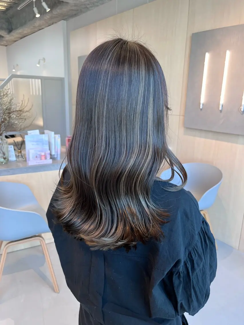 ミディアム ハイライト カット ヘアカラー トリートメント 恒松 大毅のヘアスタイル