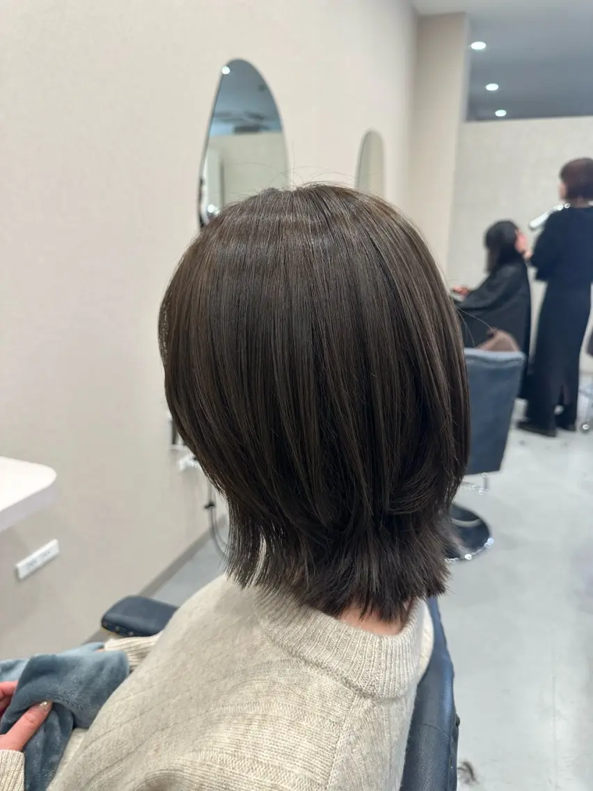 ミディアム ボブ くびれヘア 🎀レイヤー艶カラー Konatsu🌻のヘアスタイル