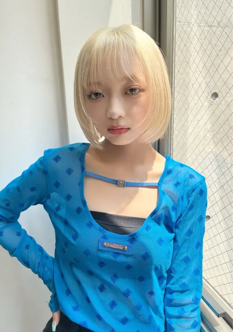 ミディアム カラー ブリーチ カット ヘアカラー ピンク系カラー💗 ヘアセット特化のヘアスタイル