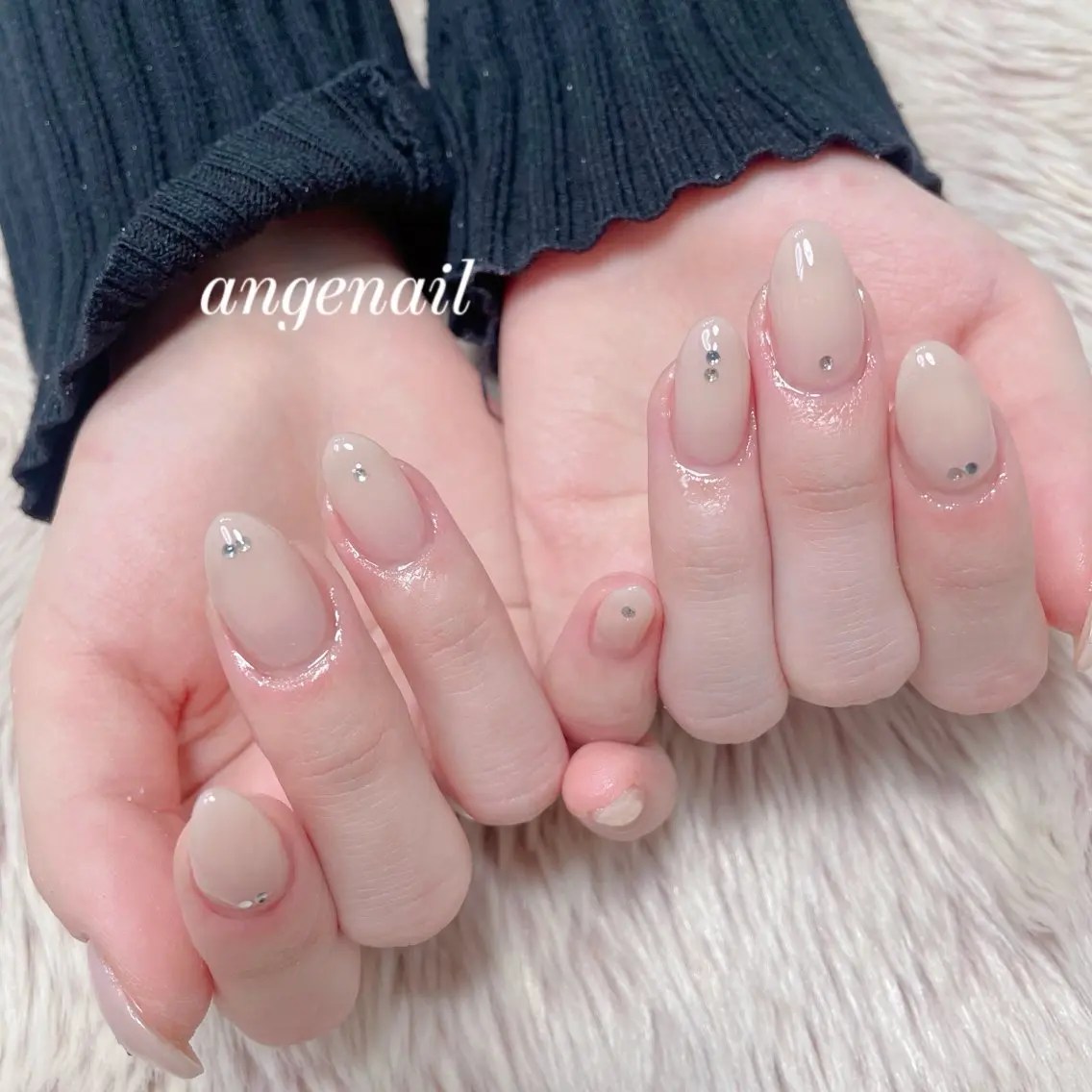 ネイル ハンドネイル オーナーネイリスト MAKIのネイルデザイン