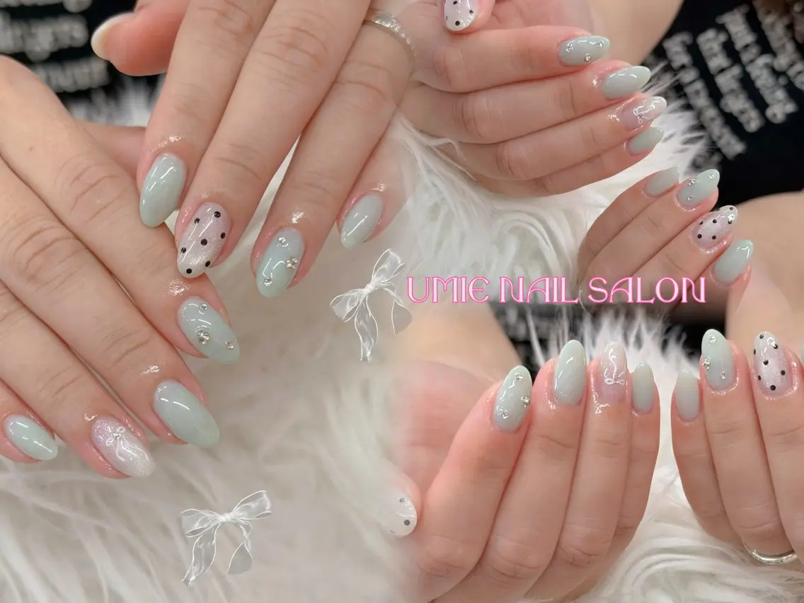ネイル フットネイル フレンチネイル ジェルネイル ガラスフレンチ マグネットネイル UMIE NAIL SALONのネイルデザイン