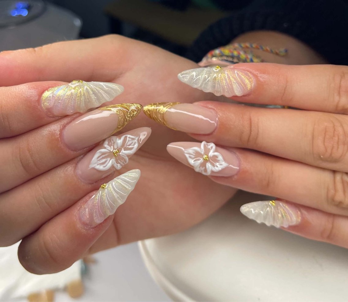 ネイル Nini 🎀のネイルデザイン
