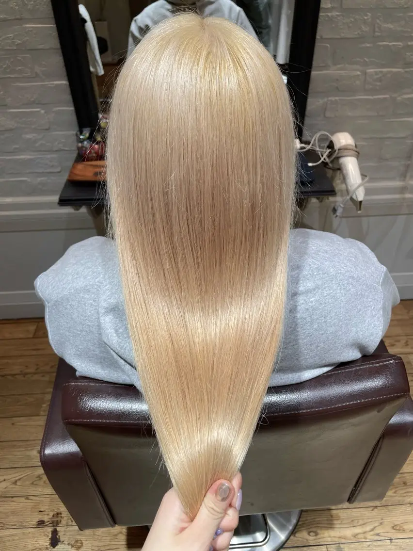 ロング カラー 美髪矯正 KASUMIのヘアスタイル