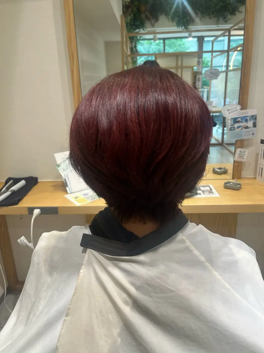カラー spinhair荻野 莉帆のヘアスタイル