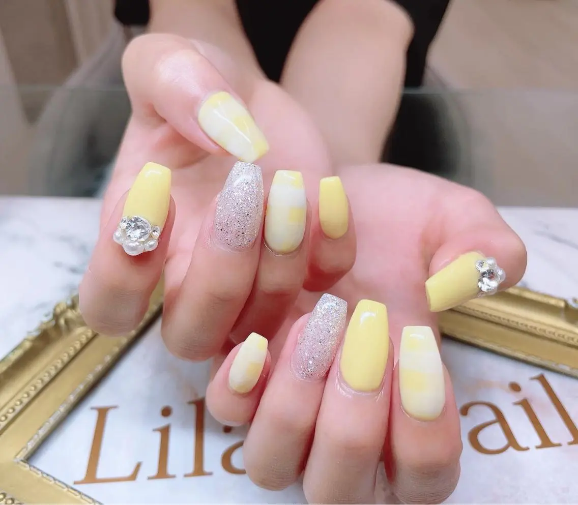 ネイル ジェルネイル ハードジェル キラキラネイル ラメ(グリッター) ロングネイル Lilas Nailのネイルデザイン