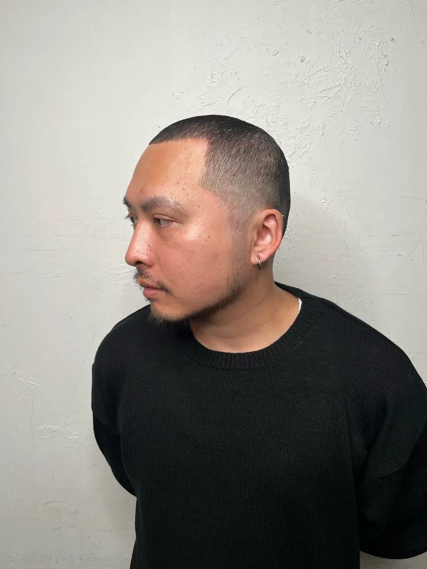 ショート パーマ メンズ センターパート ダウンパーマ フェードカット メンズハイライト メンズパーマ カット パーマ トリートメント 💈メンズ特化💈 TASUKUのヘアスタイル