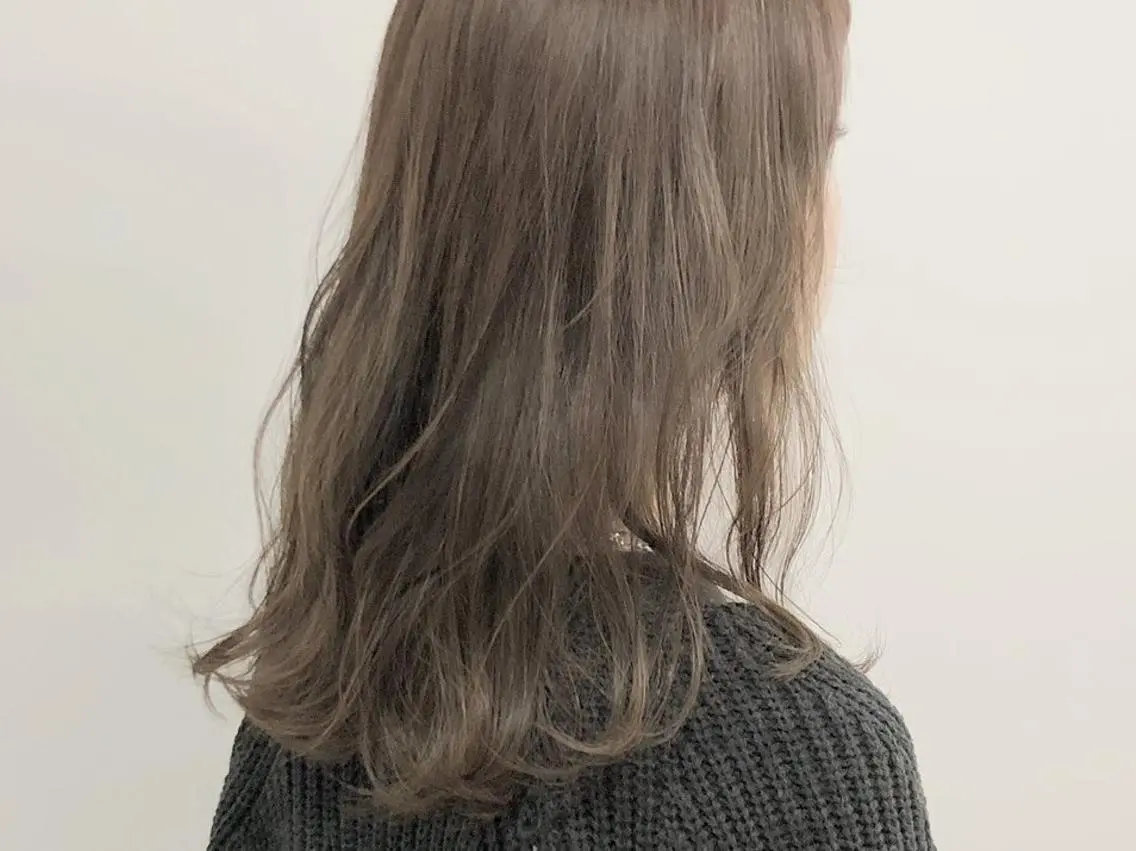 ミディアム カラー パーマ ヘアアレンジ ネイル マツエク・マツパ 川野 彩海のヘアスタイル