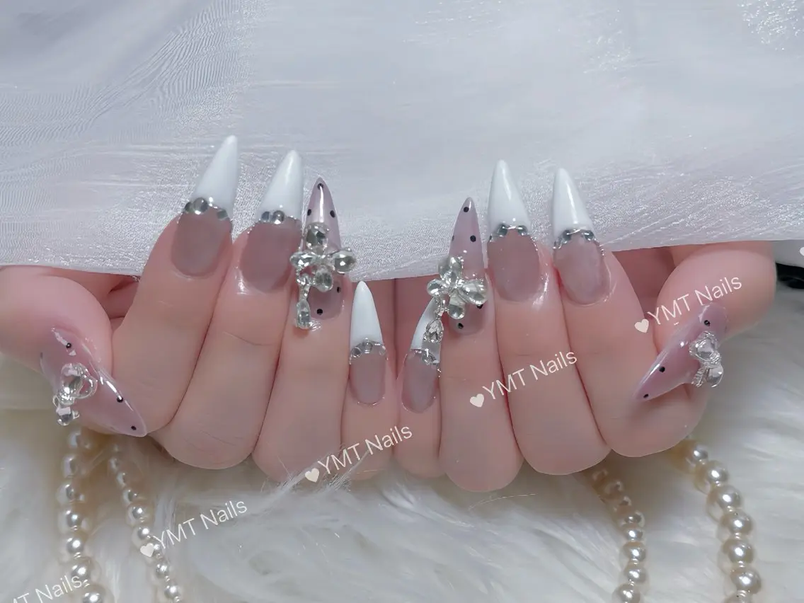 ネイル 長さ出し フットネイル ジェルネイル 韓国ネイル マグネットネイル ハンドネイル YMT NailStudioのネイルデザイン