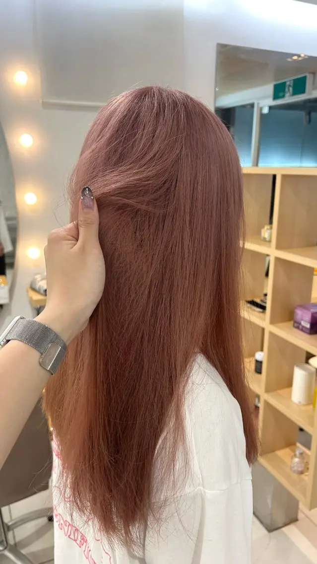 ロング 🫧透明感カラー/ 黒木彩未🫧のヘアスタイル
