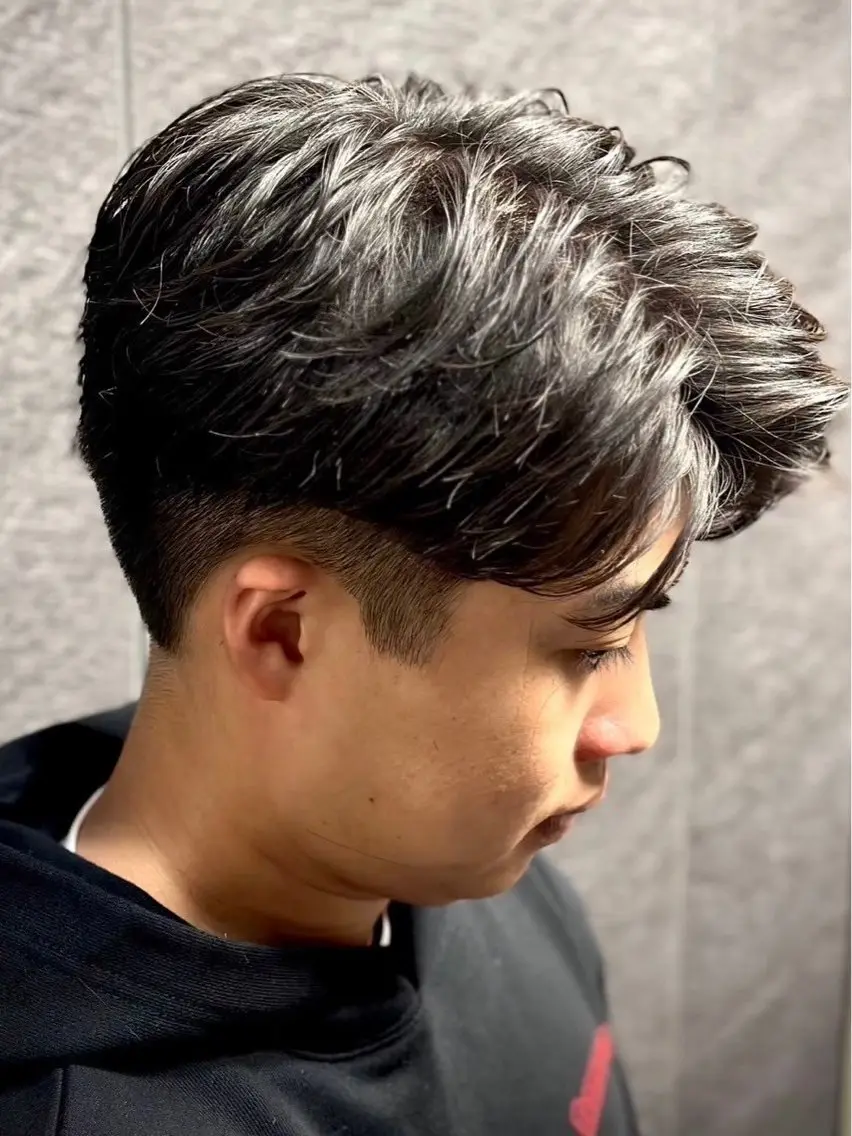 ミディアム カット パーマ ヒロ銀座 富岡のヘアスタイル
