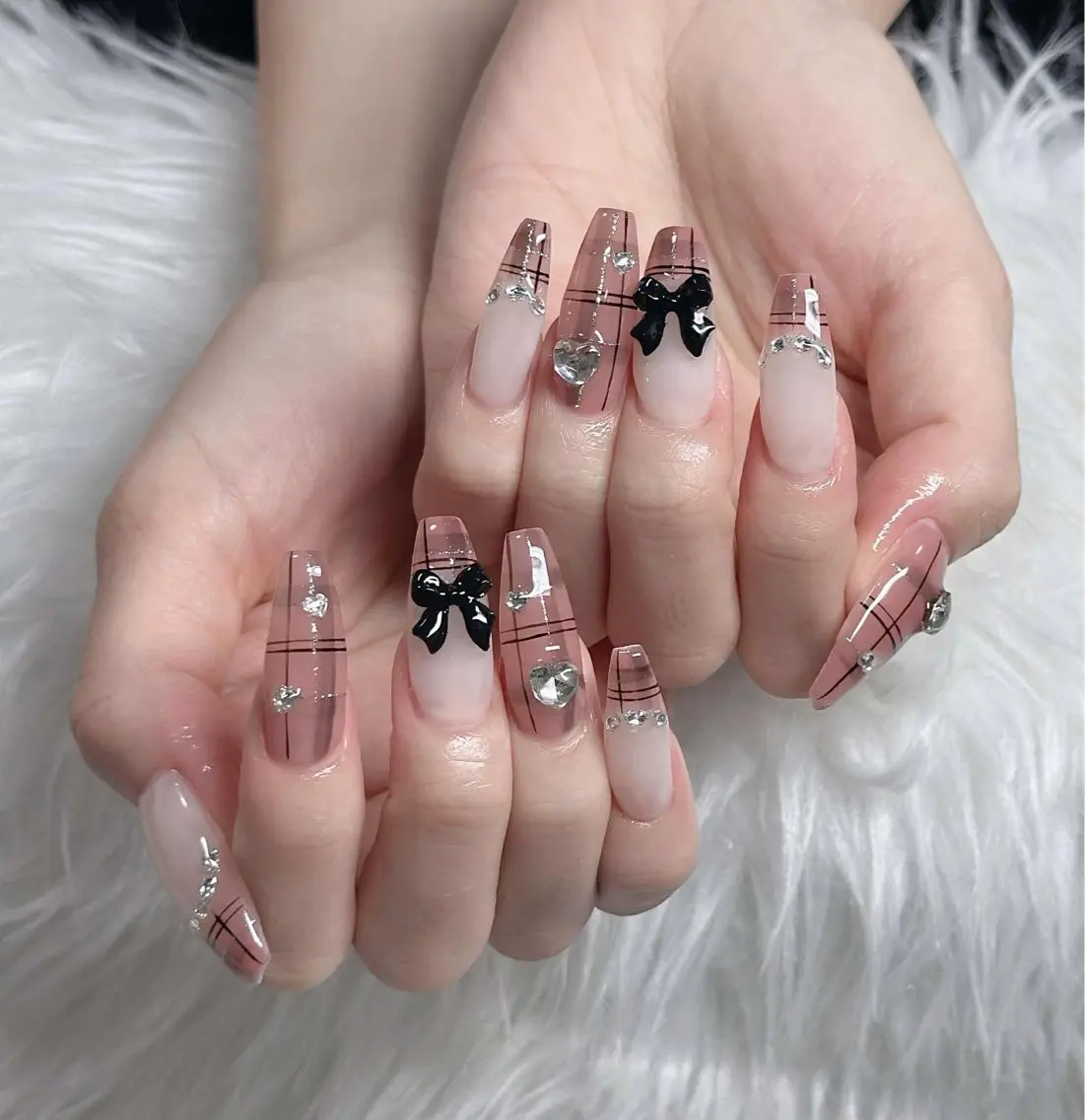 キッズ ネイル フレンチネイル ジェルネイル ガラスフレンチ ハロウィン ハート ハンドネイル H.baby Nail Salonのネイルデザイン