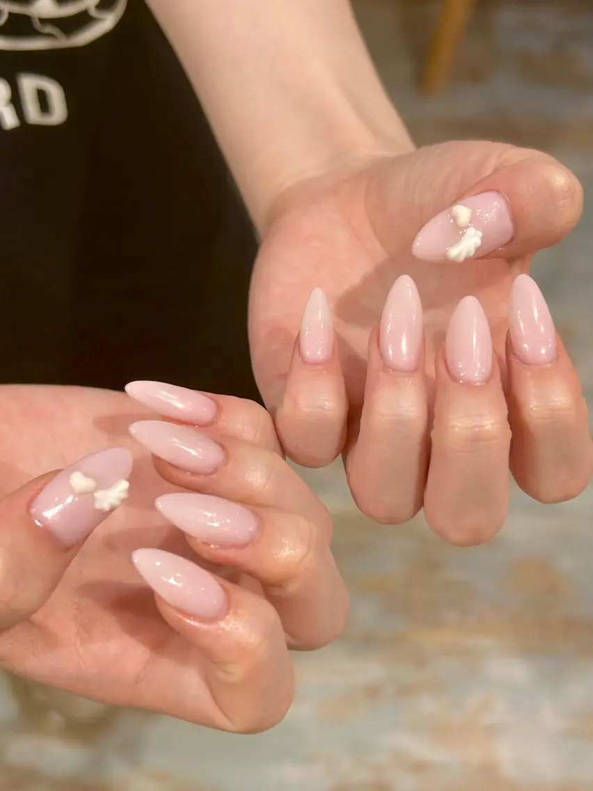 ネイル フレンチネイル キラキラネイル オフィスネイル ピンク ピンクベージュ ハンドネイル Lily nailのネイルデザイン