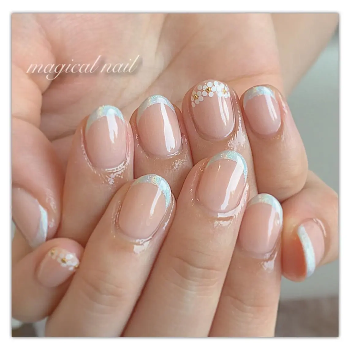 ネイル オーロラネイル フレンチネイル ハンドネイル magical nailのネイルデザイン