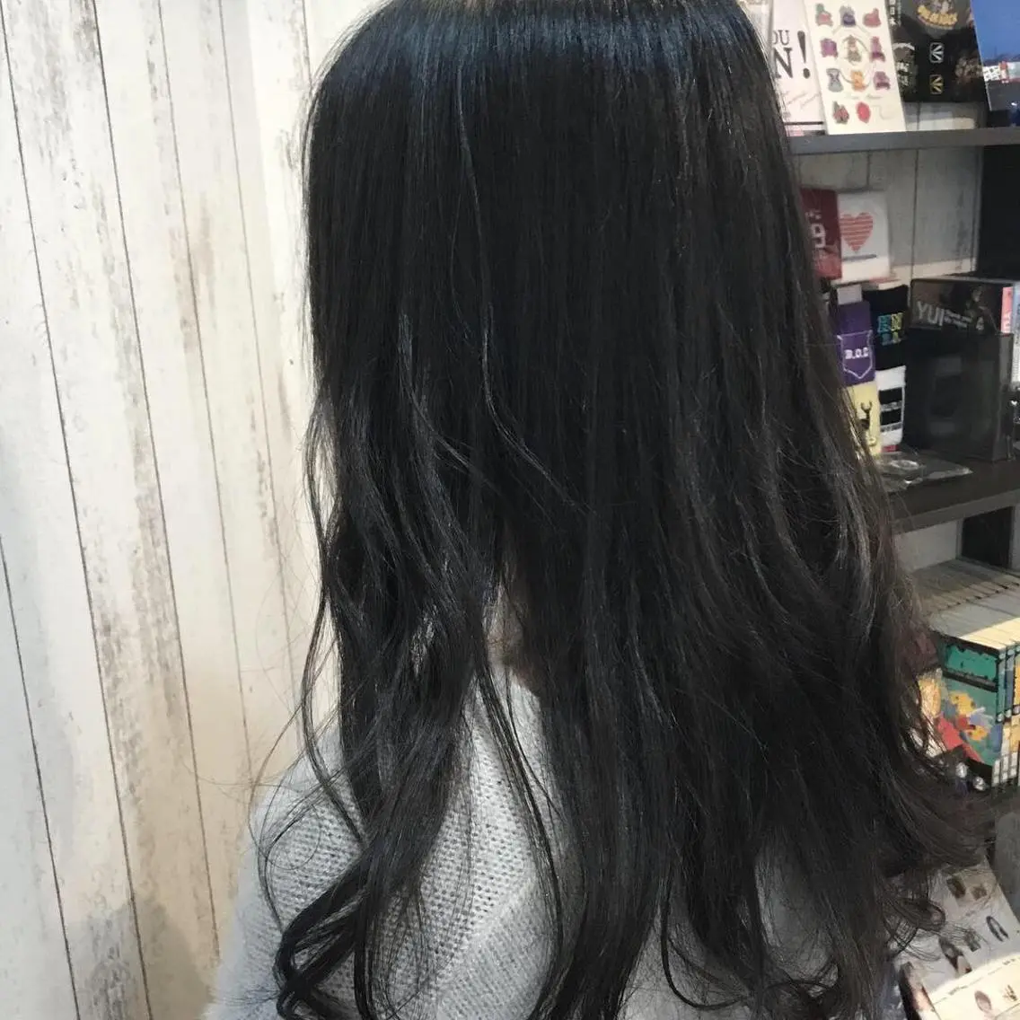 ロング カラー パーマ embrace エンブレイスのヘアスタイル