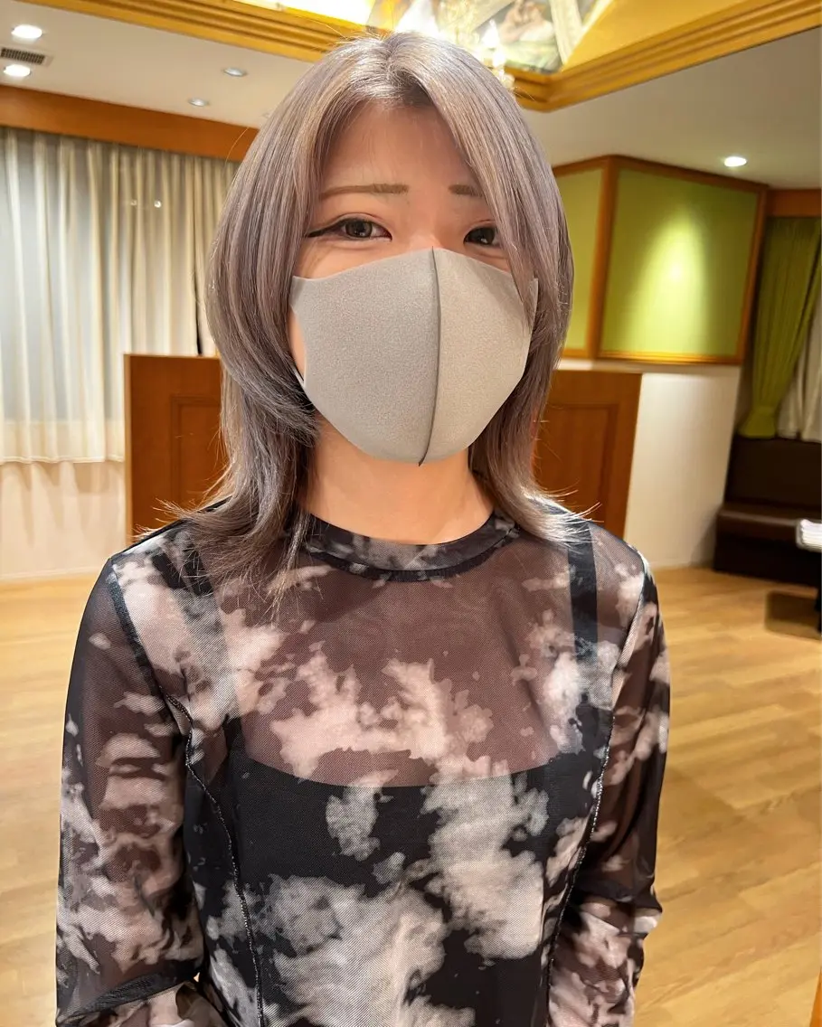 ミディアム カラー ブリーチ Lita KANAのヘアスタイル