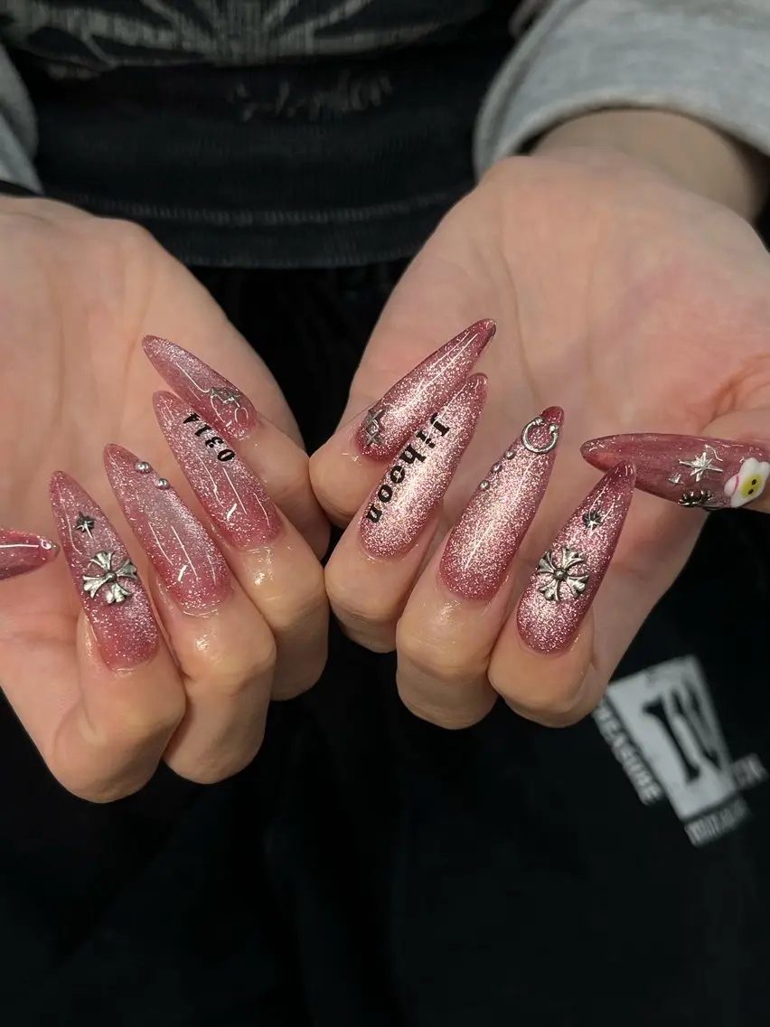 ネイル ハンドネイル schon 🎀saraのネイルデザイン
