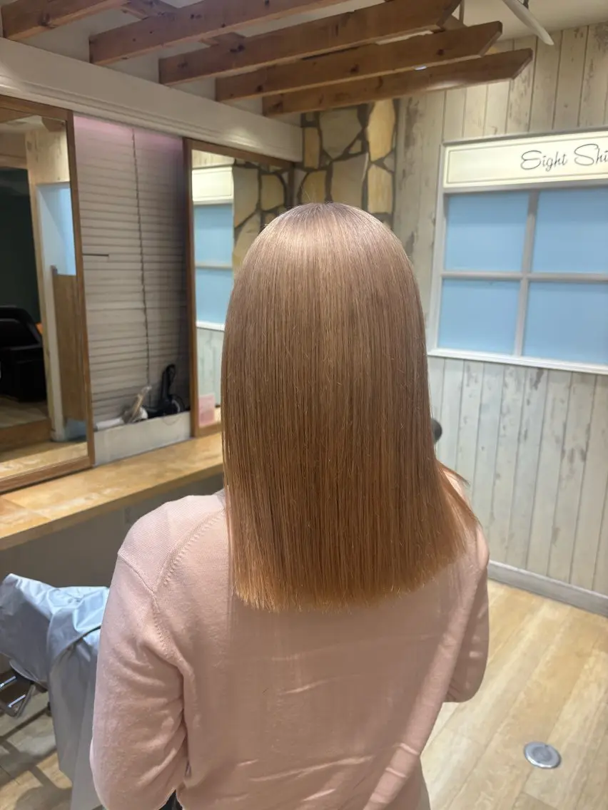 セミロング カラー カット ヘアカラー トリートメント EIGHT新宿 新井彩斗のヘアスタイル