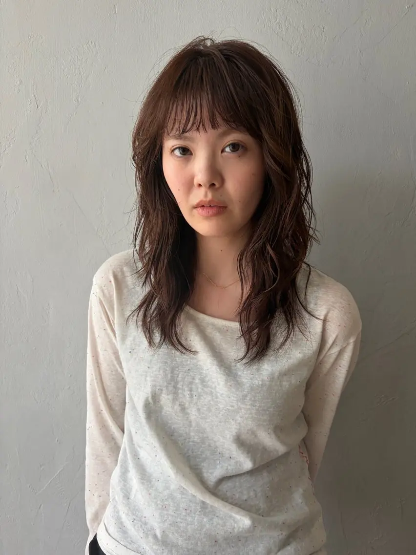 ミディアム カラー ベージュカラー ブリーチ グレージュ ブリーチなしカラー カット ヘアカラー トリートメント オリーブカラー/ 赤み消し特化/トモキのヘアスタイル