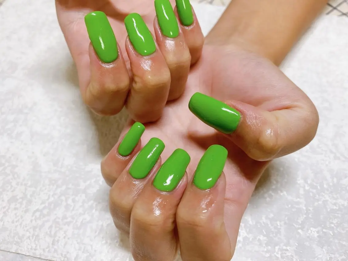ネイル オーロラネイル フラワーネイル フットネイル フレンチネイル ジェルネイル mogunail &blowのネイルデザイン