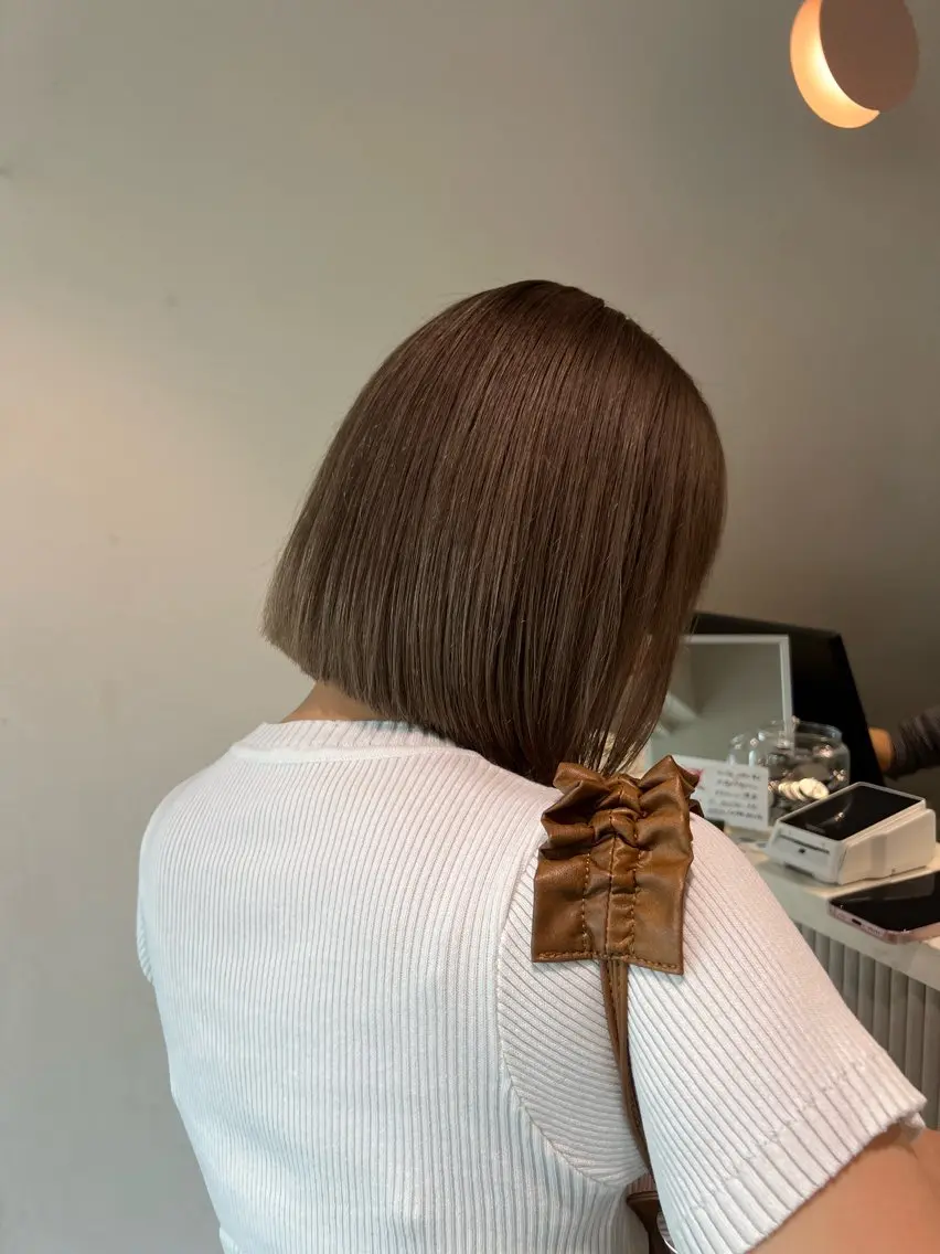 ショート カラー カット ヘアカラー トリートメント 透明感カラー/ レイヤー/折戸結菜のヘアスタイル