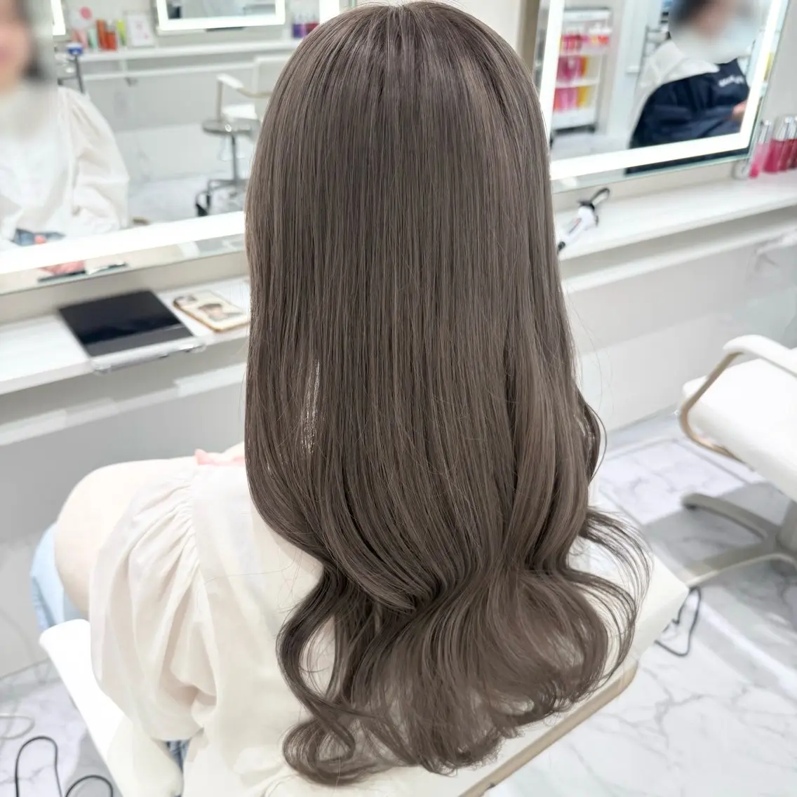 ロング カラー ベージュカラー ブリーチ グレージュ ミルクティーベージュ ミルクティーグレージュ ParveMix いしいまお🌼のヘアスタイル