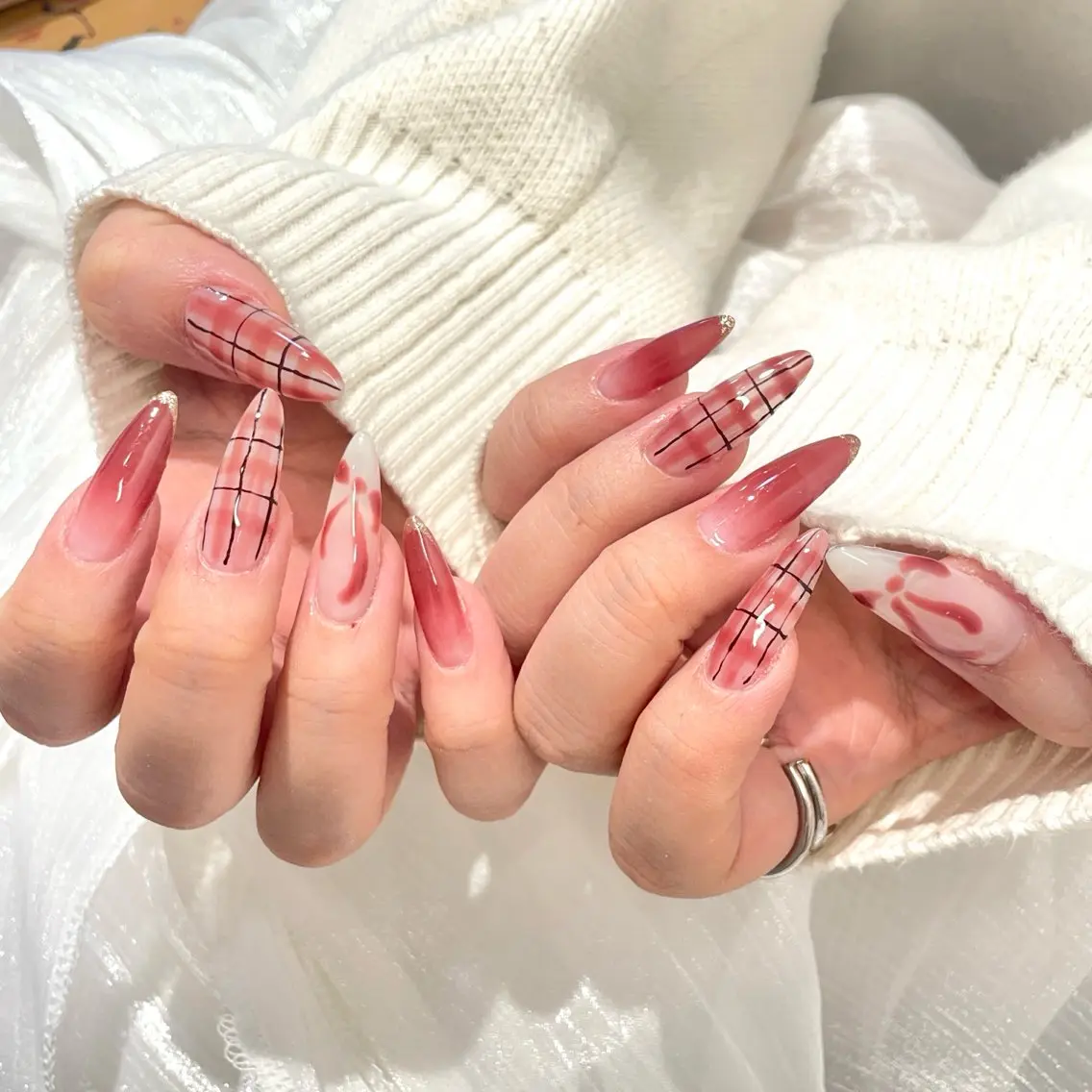 ネイル ハンドネイル SunNail池袋 🍧エミリーのネイルデザイン