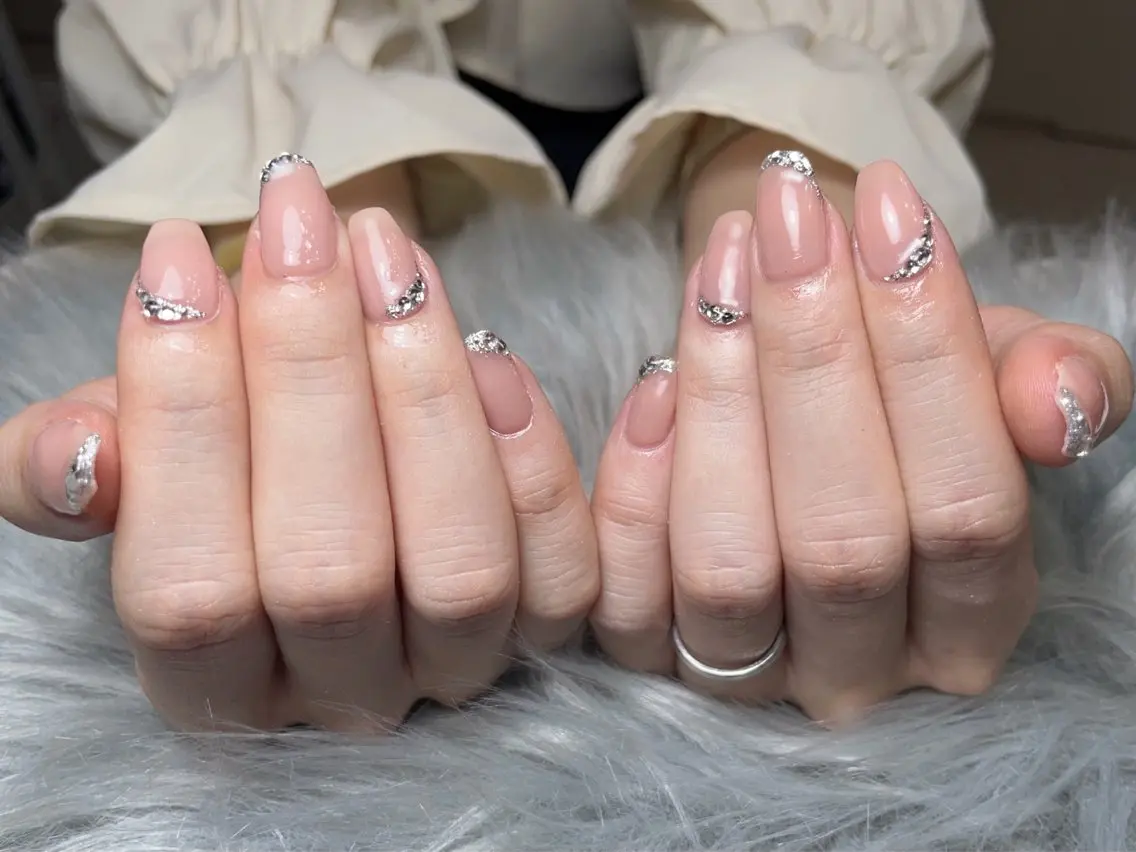 ネイル ジェルネイル ラメ(グリッター) オフィスネイル パラジェル シンプルネイル ハンドネイル BLANC.nail yuuのネイルデザイン