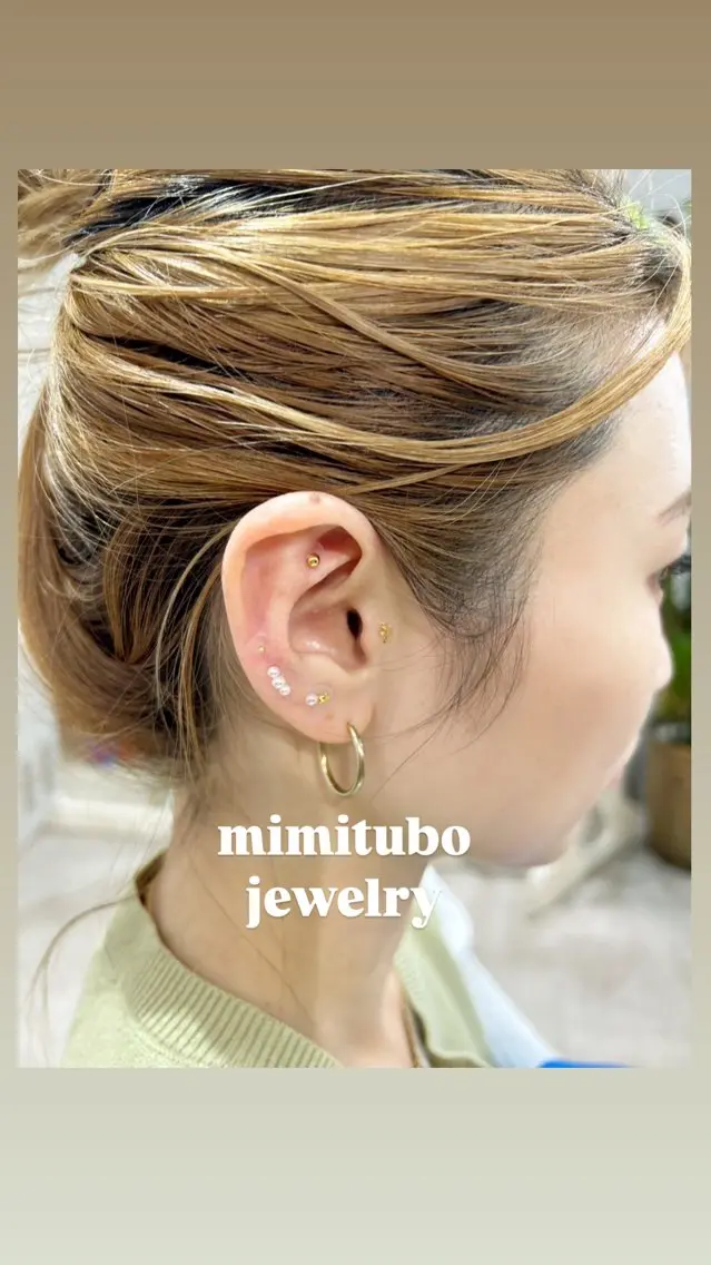 耳つぼジュエリー👂💎両耳20粒(片耳10粒)の写真