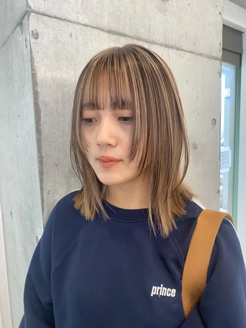 セミロング ミルクティーベージュ レイヤー/あげは🎀のヘアスタイル
