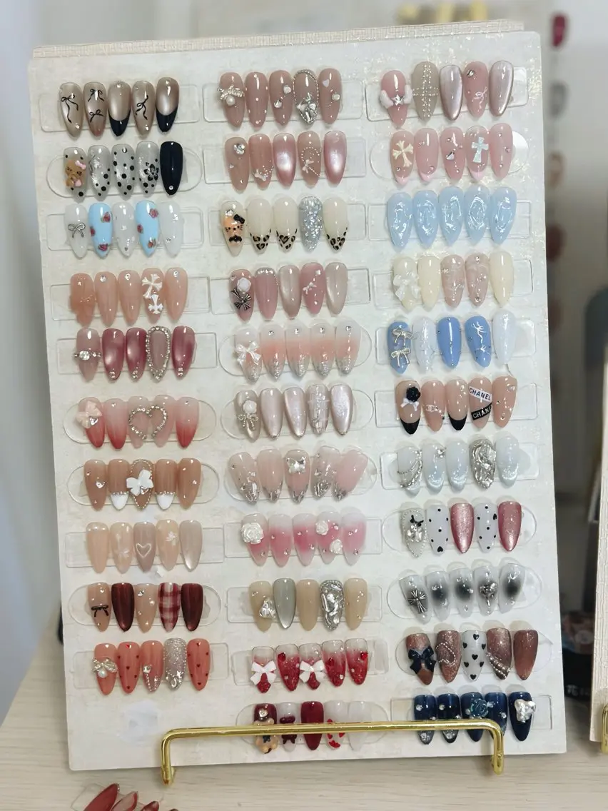 ネイル ハンドネイル 🍑 momo_nailのネイルデザイン