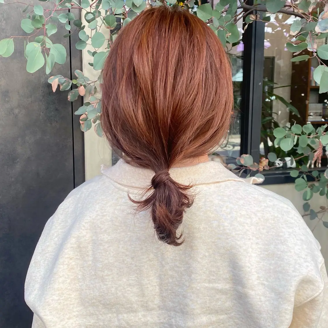 ミディアム カラー ヘアアレンジ ブラウンカラー オレンジ オレンジブラウン カット ヘアカラー トリートメント 比嘉 陽のヘアスタイル