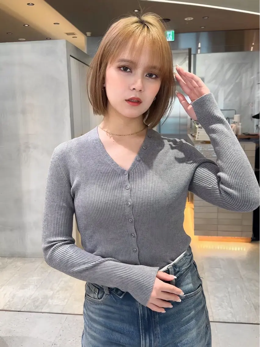 カット ヘアカラー トリートメント Lond alxeiaのヘアスタイル