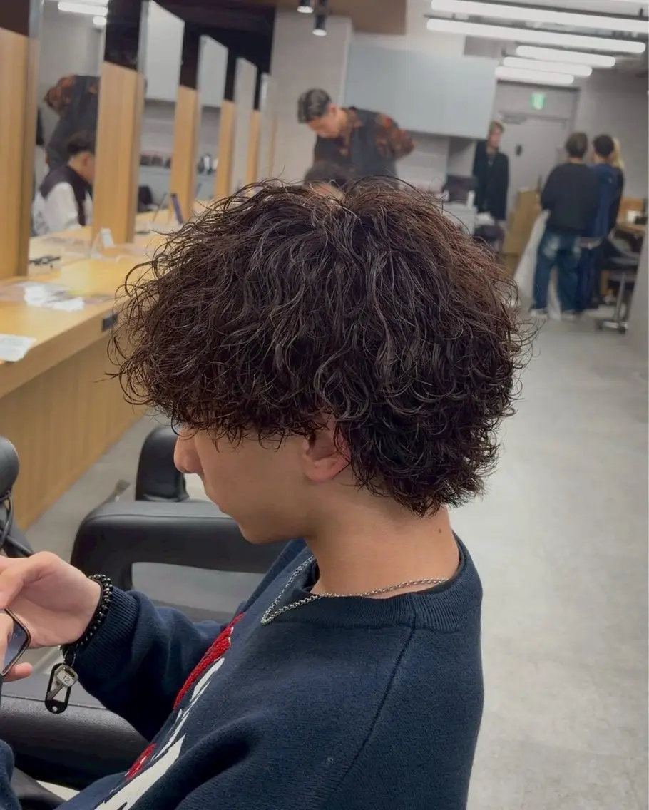ショート カラー パーマ ヘアアレンジ メンズ キッズ アップバング センターパート メンズハイライト マッシュ メンズパーマ 🔥メンズ特化🔥/ 福田朝輝のヘアスタイル