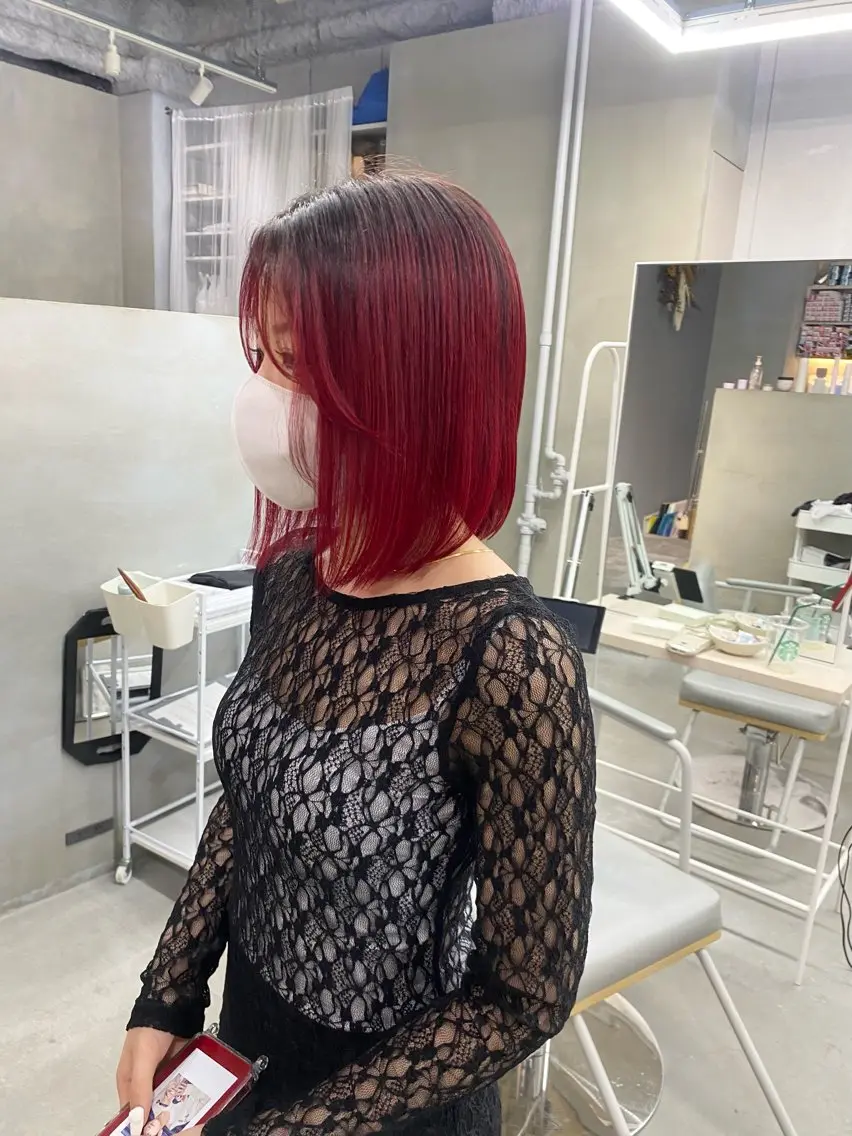 ショート カラー ブリーチ ヘアカラー トリートメント 前橋 姫奈のヘアスタイル