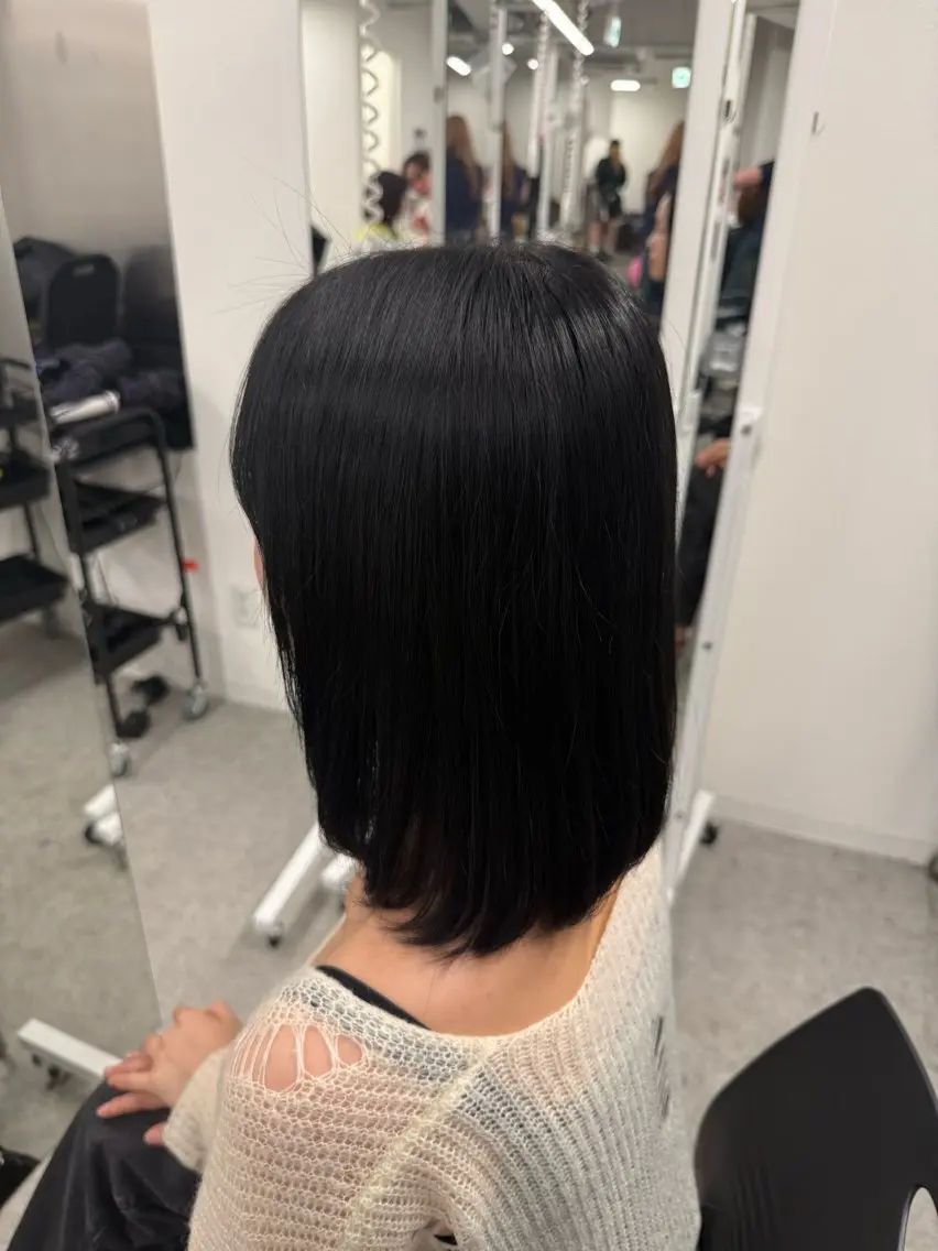 カラー chino /艶カラー🤍のヘアスタイル