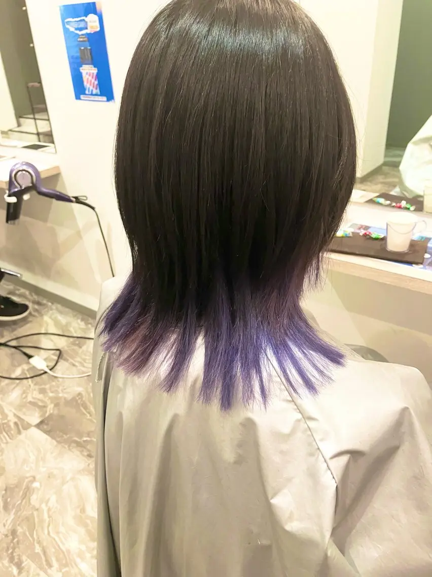 ミディアム カラー ブリーチ インナーカラー パープルカラー バイオレットカラー ブリーチ&ストレート 長谷川勇人のヘアスタイル
