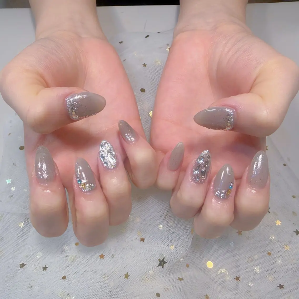 ネイル グラデーション キラキラネイル ラメ(グリッター) ラメグラデーション 持ち込み U.MI Nail Salonのネイルデザイン