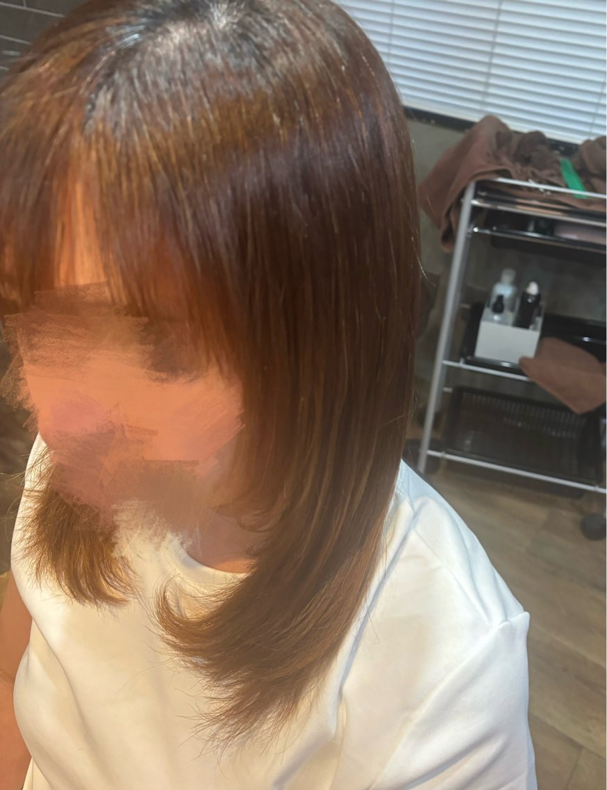 ミディアム 上田 瑠海音のヘアスタイル