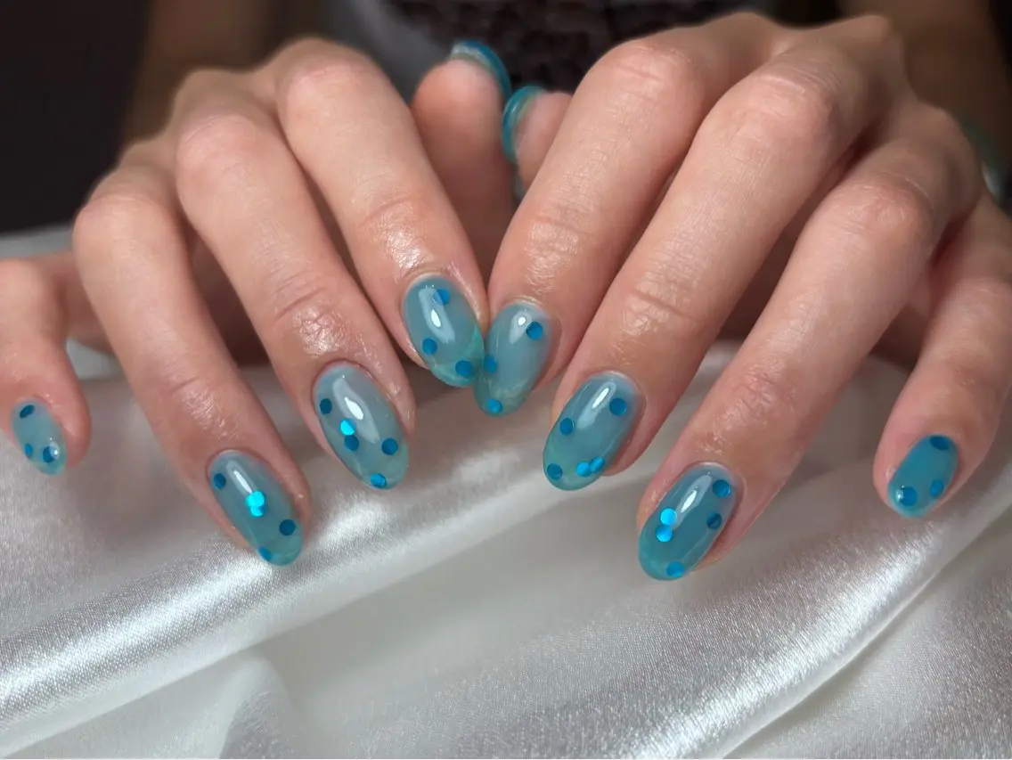 ミディアム ハンドネイル Nailsalon Puttiのネイルデザイン