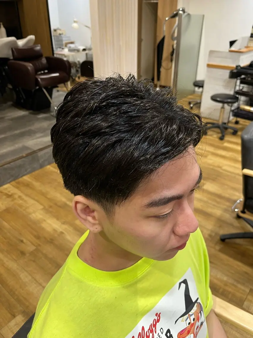 メンズ 刈り上げ 安島(あじま) 慎(まこと)のヘアスタイル