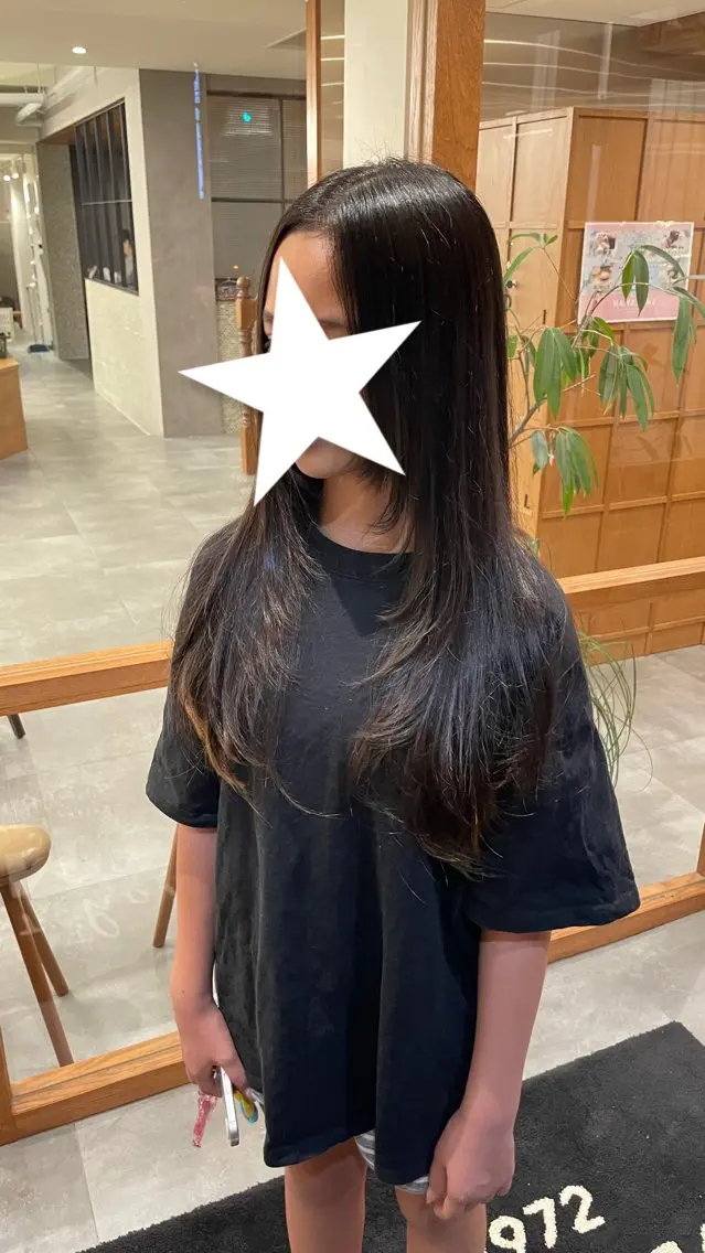 ロング レイヤーカット 澤田 真凛のヘアスタイル