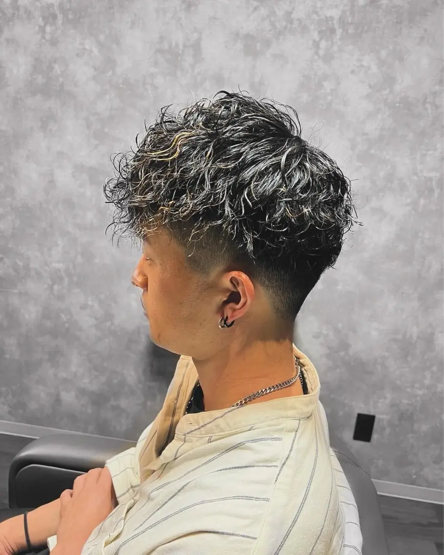 パーマ メンズ スペインカール 高村 吉斗のヘアスタイル